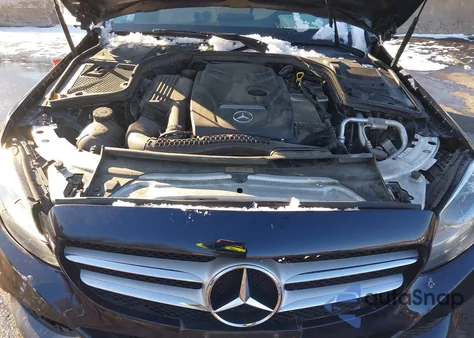 2016 Mercedes-Benz C 300 4Matic из США, поврежденный, VIN WDDWF4KB3GR142465